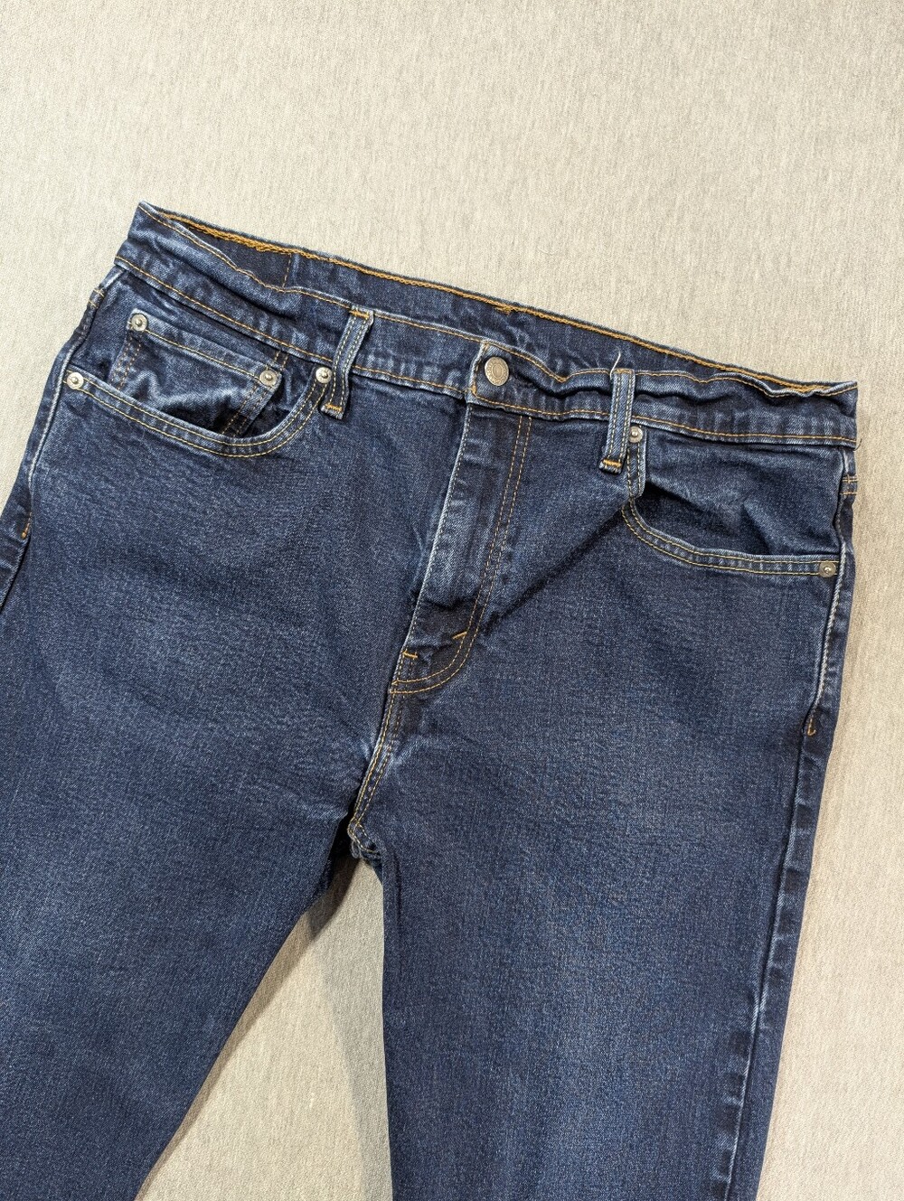 Levi's 502 Tapered Fit Jeans Men's 38 X 30 Dark Wash Blue